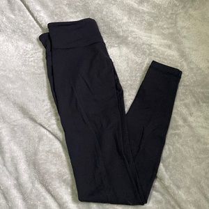 Lululemon leggings size 6